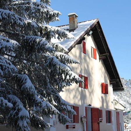 Rifugio La Capanna Hostel Claviere Exterior photo