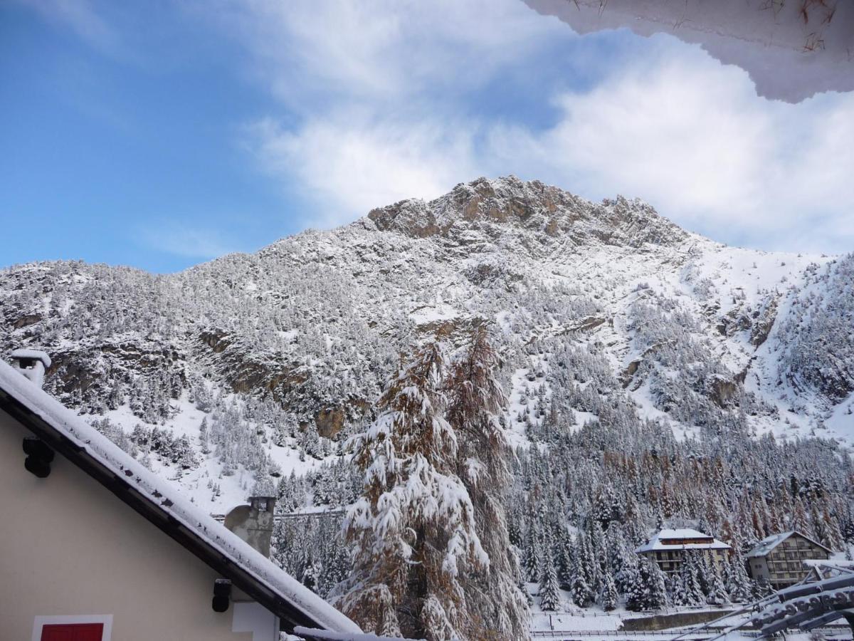 Rifugio La Capanna Hostel Claviere Exterior photo